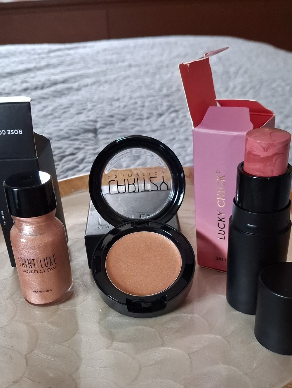 Makeup Bundle - Picture 2 of 5
